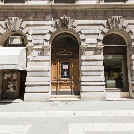 Residenza Degli Artisti Hotel Trieste Exterior photo