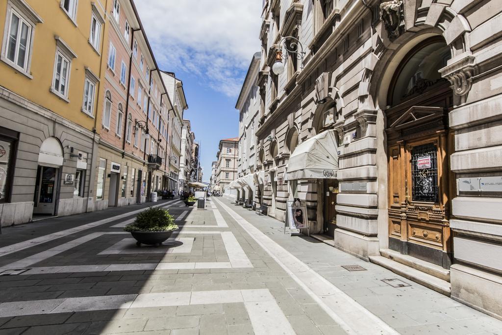 Residenza Degli Artisti Hotel Trieste Exterior photo